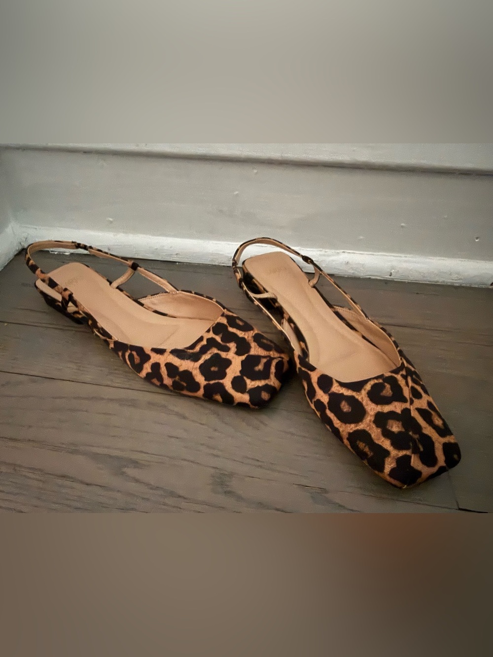 Franco Sarto Telica Slingback Ballet Flats | Leopard Print | Size 8 - Picture 3 of 5